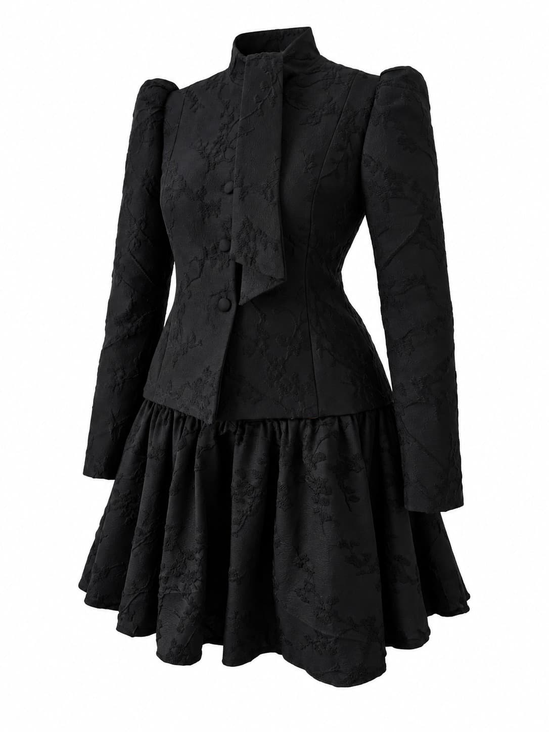 Brocart Noir Set, three-quarter view