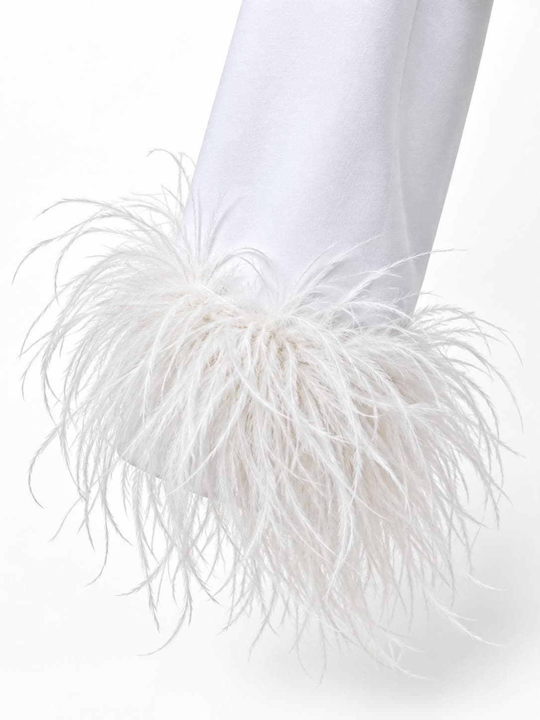 Plume Blanche Suit